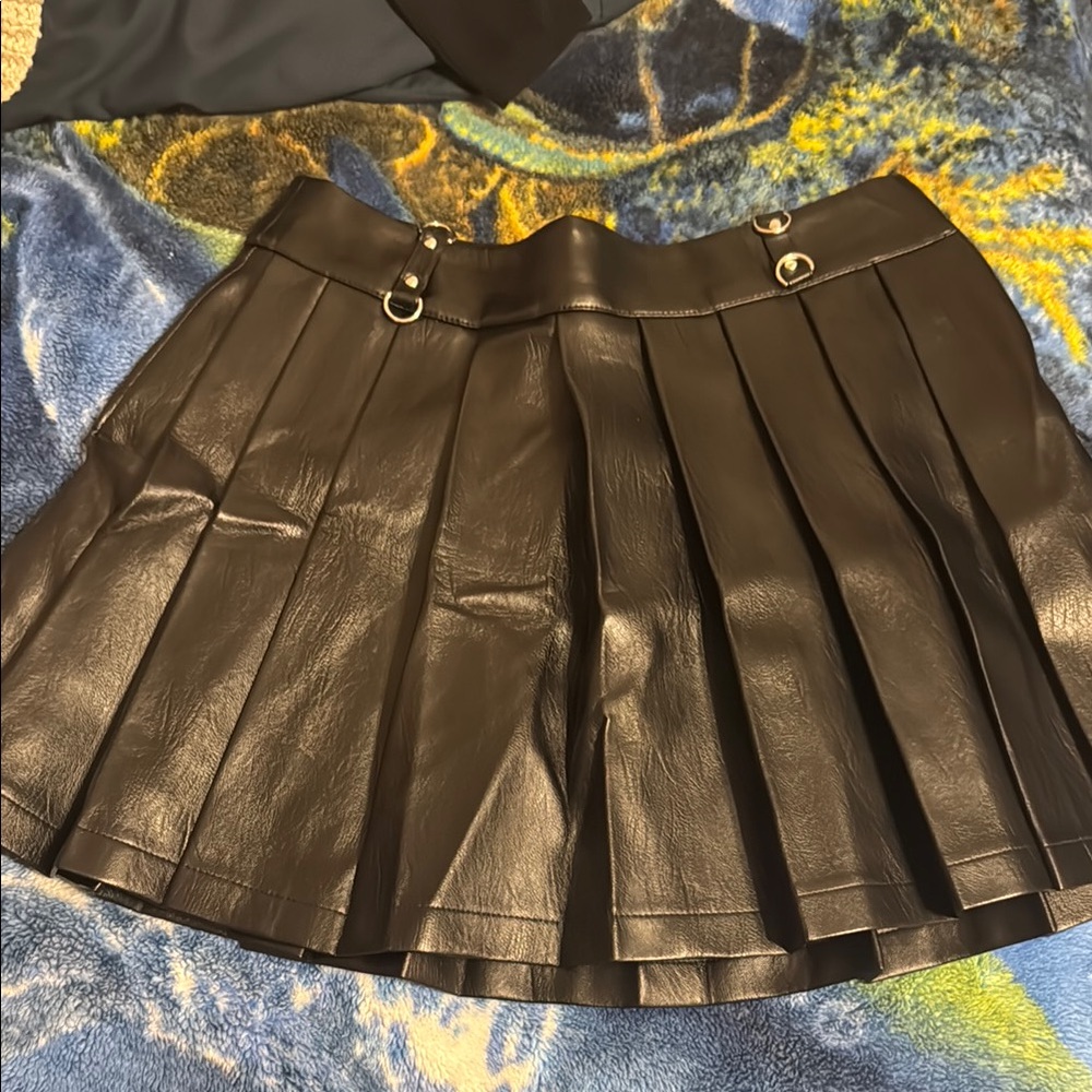Forever 21 Black Pleated Mini Skirt Night Out